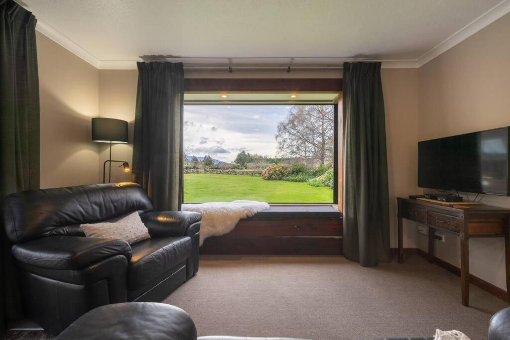 Te Anau Cottage エクステリア 写真
