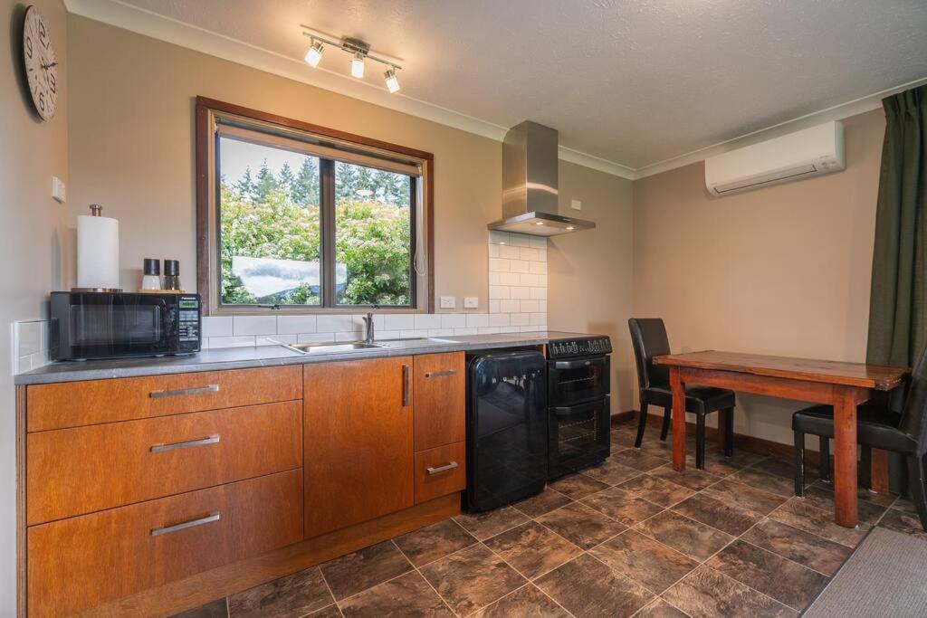 Te Anau Cottage エクステリア 写真