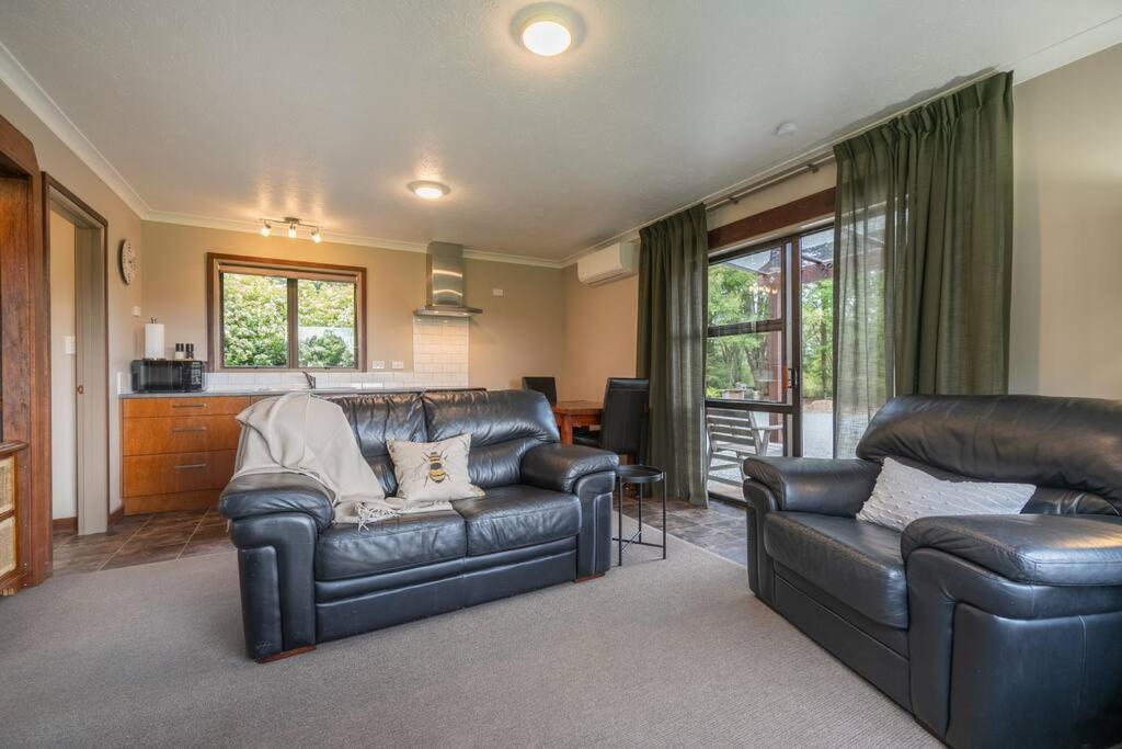 Te Anau Cottage エクステリア 写真